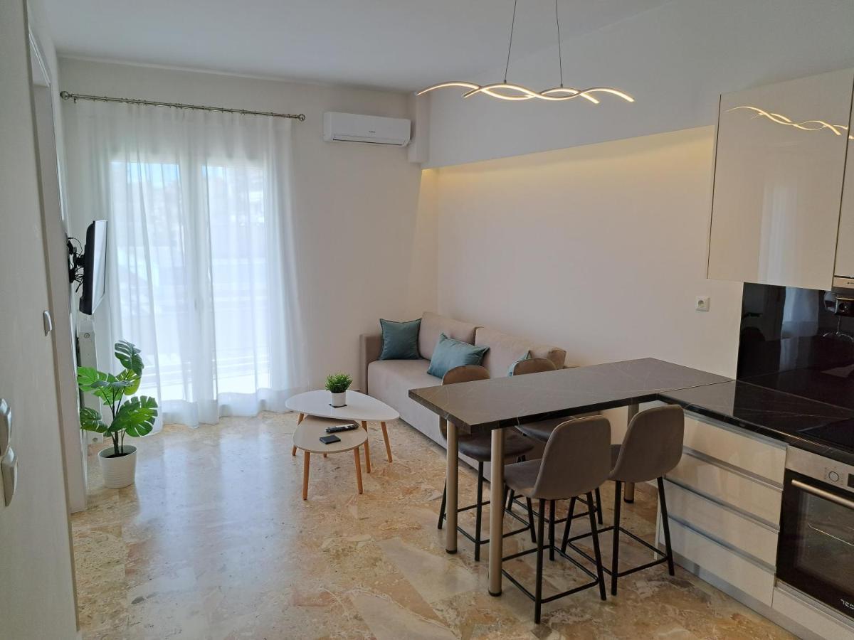 Luxury Suite Patras Exterior photo
